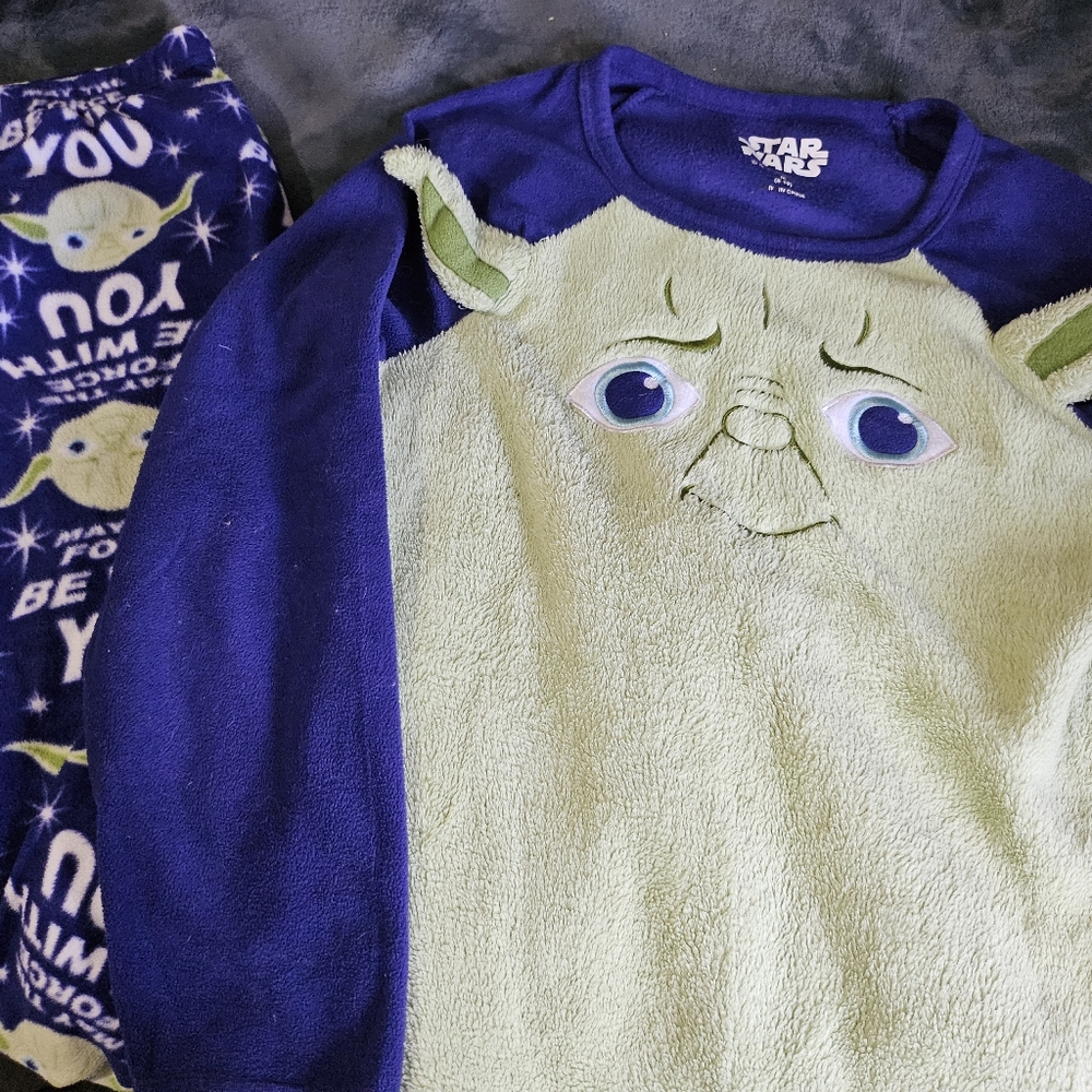 STAR WARS Womens YODA Fleece 2 Piece Pajamas Long Sleeve Top Pants 3D Medium